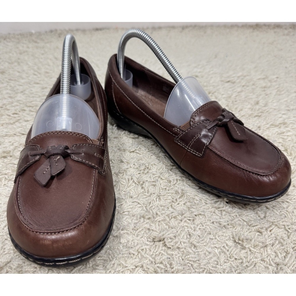 Clarks Ashland Bubble Brown Leather Slip On Comfort Loafers Size 8 XW Tassels